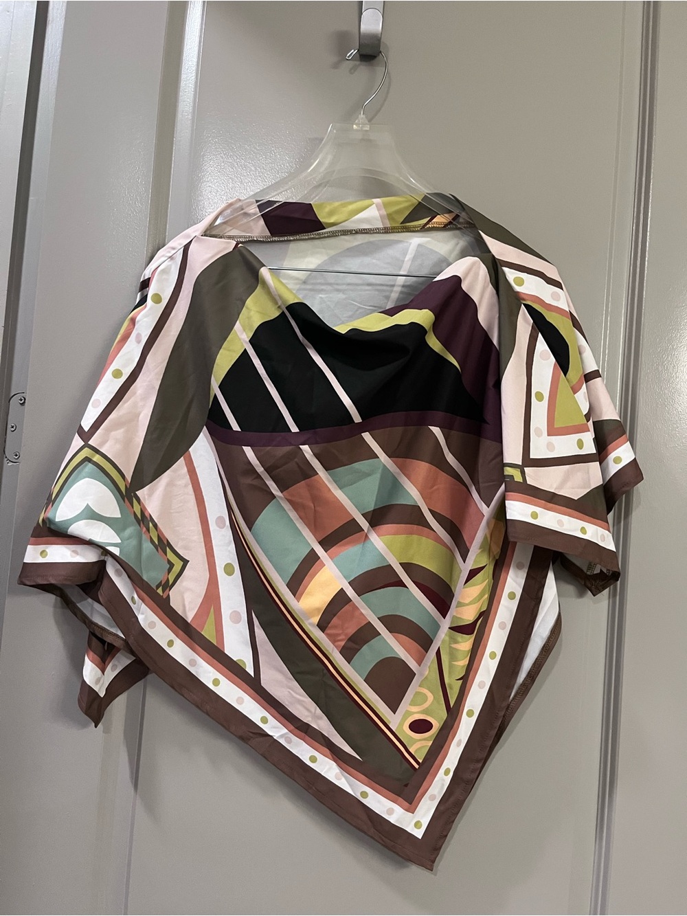 SHEIN Multicolor Abstract Geometric Scarf Top